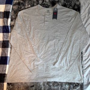 Levi’s long sleeve casual shirt. Men’s size 2XL